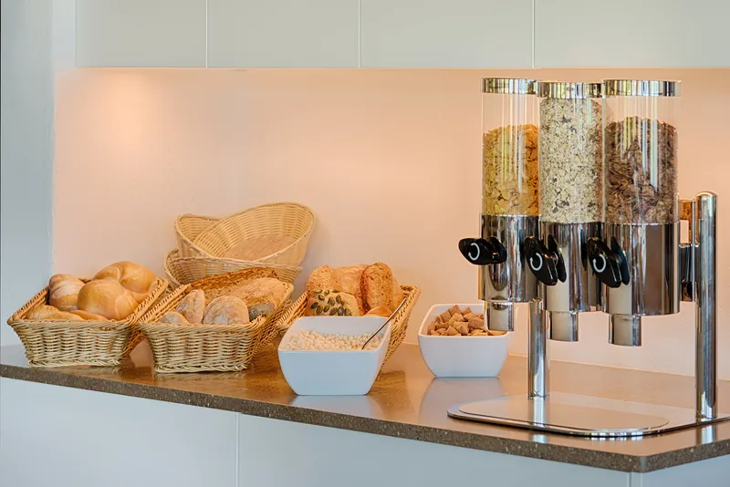 Bread station
